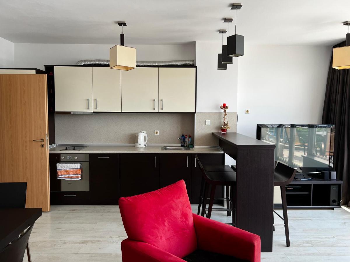 Modern Beachfront Apartment With Pool Ravda Extérieur photo
